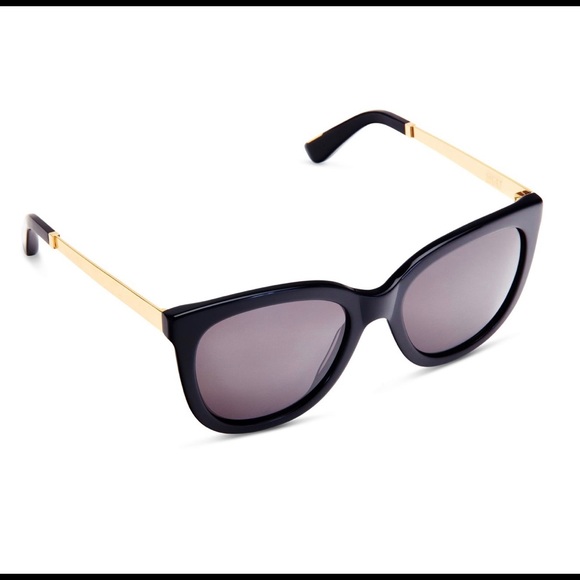 Cat Eye Sunglasses. - Picture 2 of 6